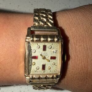 Vintage 1950 ELGIN Wristwatch Gold Tone